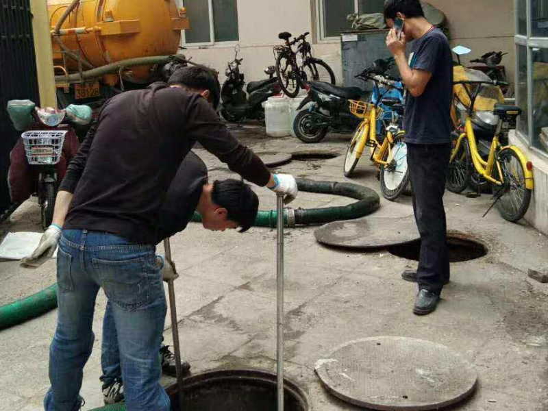 平湖专业抽粪 管道清洗 化粪池清理 管道疏通。
